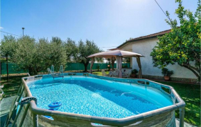 Cozy Home In Capezzano Pianore